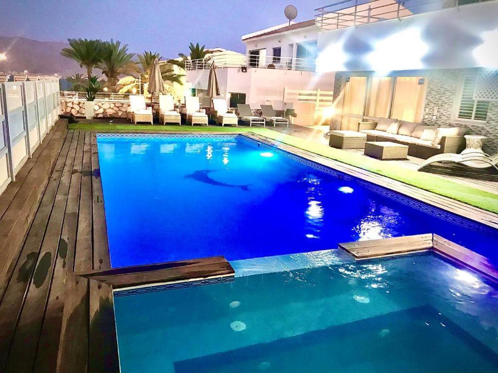 Villa With Heated Pool And Jacuzzi Sea View 300M Front Of The Beach Eilat Exterior photo